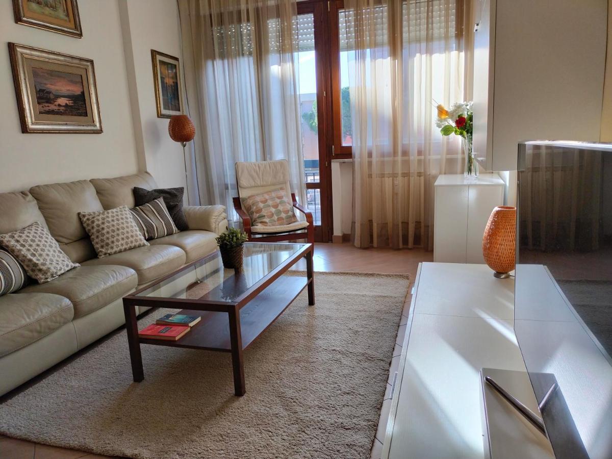 Sunnyside Accademia Apartment Livorno Bagian luar foto