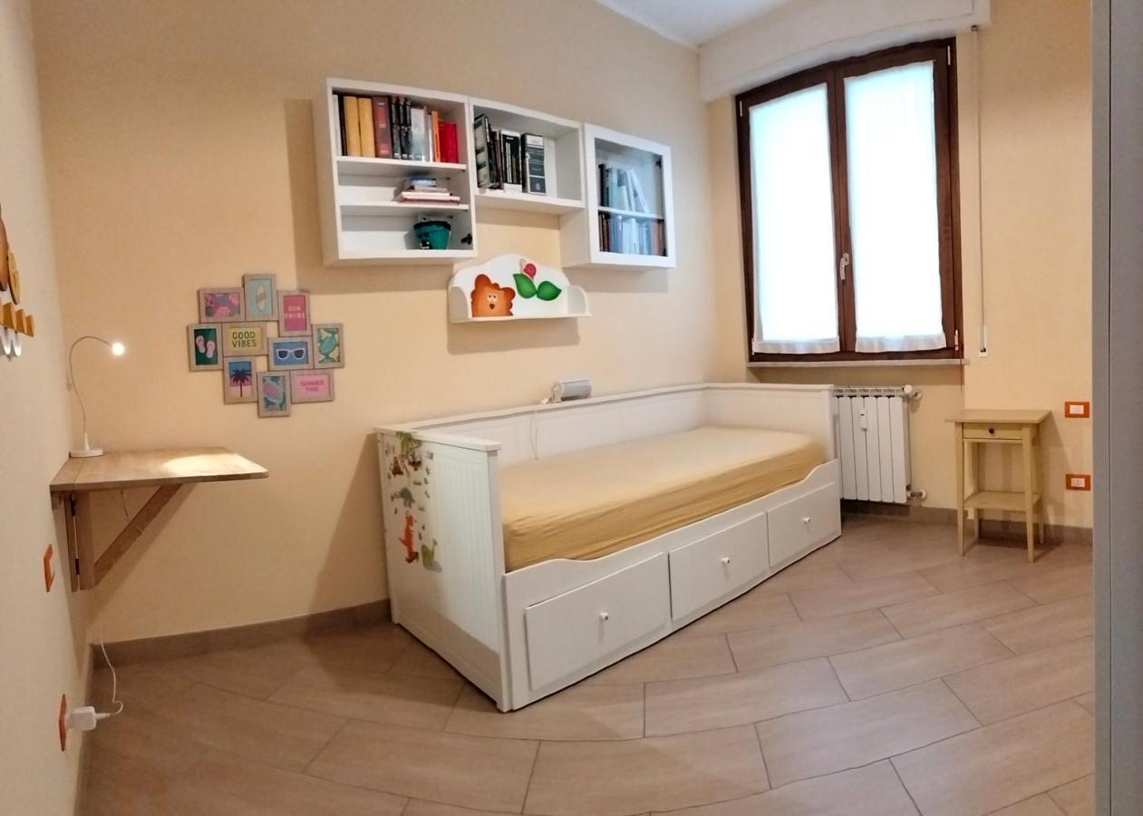 Sunnyside Accademia Apartment Livorno Bagian luar foto