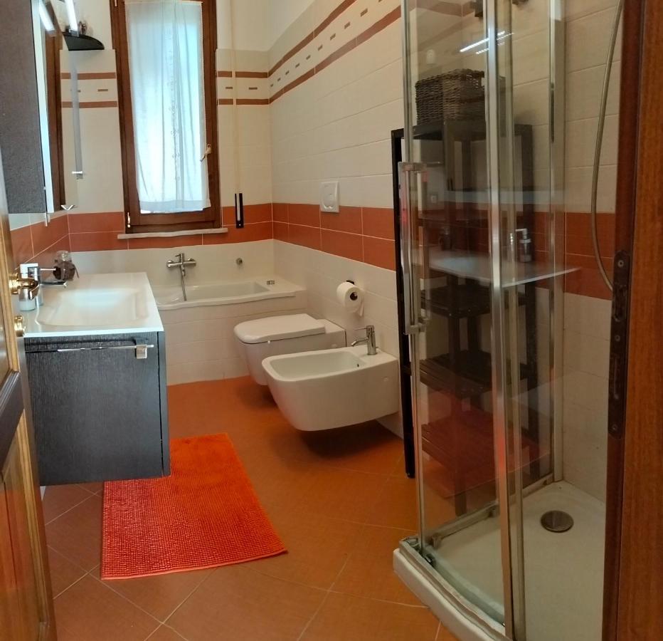 Sunnyside Accademia Apartment Livorno Bagian luar foto