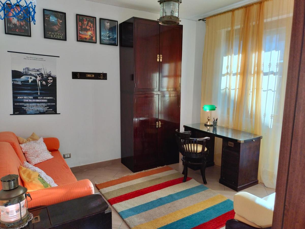 Sunnyside Accademia Apartment Livorno Bagian luar foto