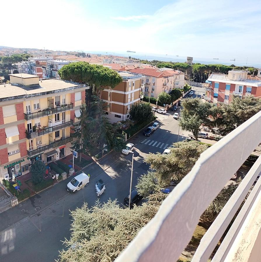 Sunnyside Accademia Apartment Livorno Bagian luar foto