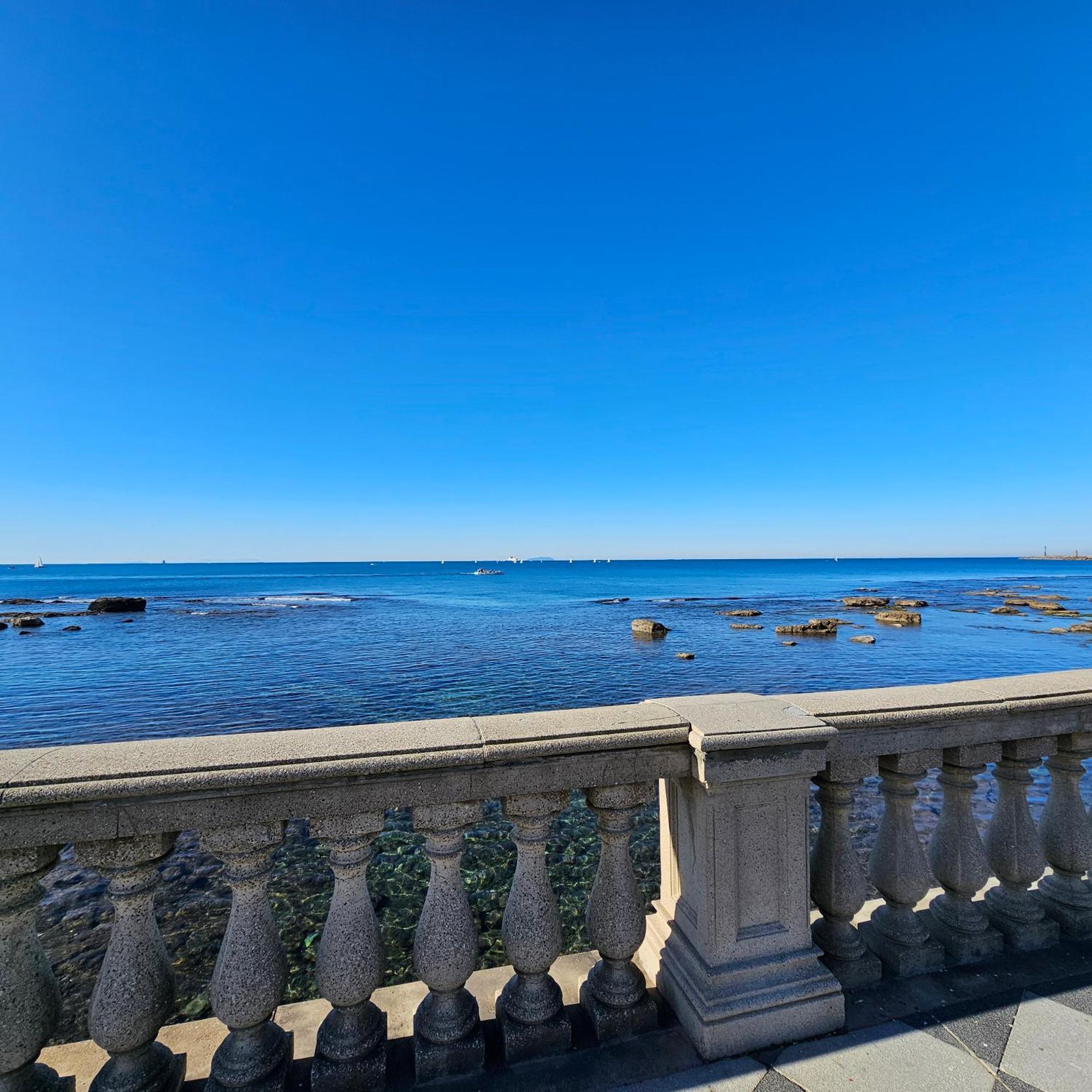 Sunnyside Accademia Apartment Livorno Bagian luar foto
